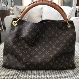 Additional photos for Louis Vuitton Artsy MM